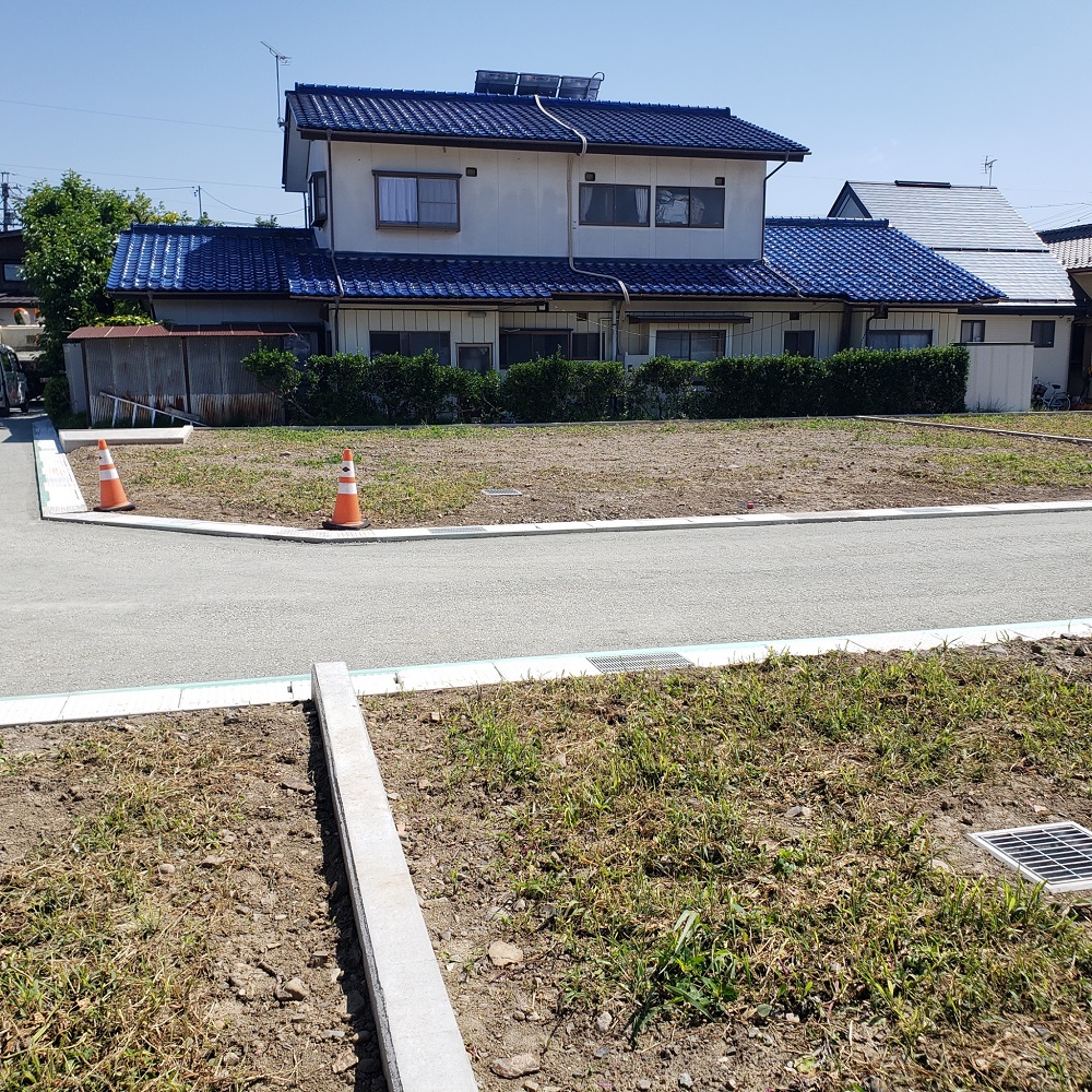 篠ノ井布施五明　9区画分譲地　建築条件なし